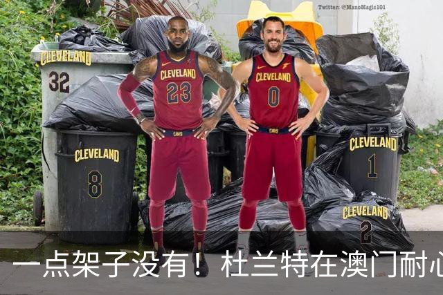 一点架子没有！杜兰特在澳门耐心给球迷们签名 一直面带微笑